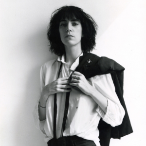PATTI SMITH AND HER BAND PERFORM HORSES 
